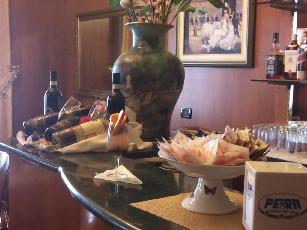 Hotel Imperial Torino Kültér fotó